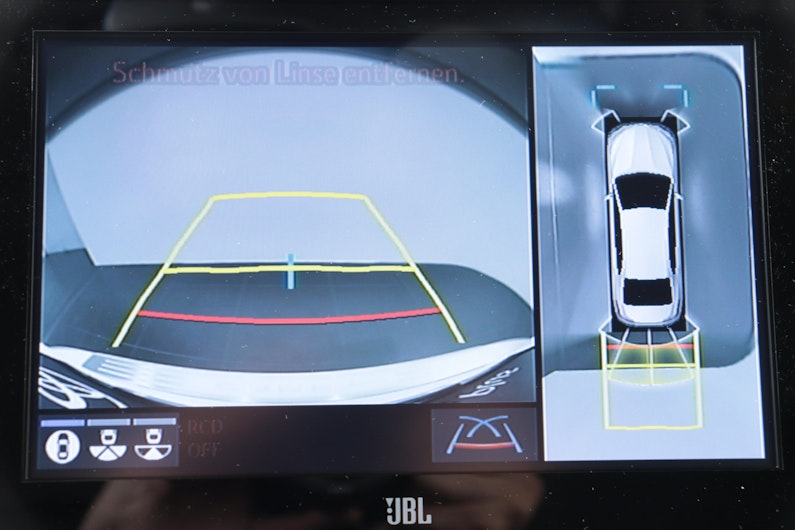 Vehicle image TOYOTA CAMRY