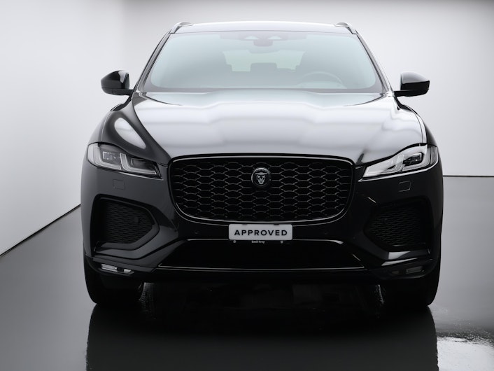 Vehicle image JAGUAR F-PACE