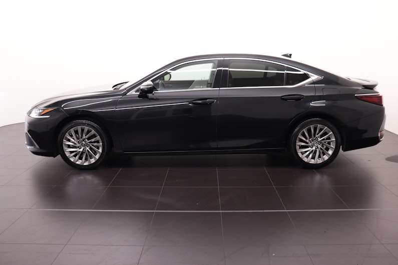 Vehicle image LEXUS ES