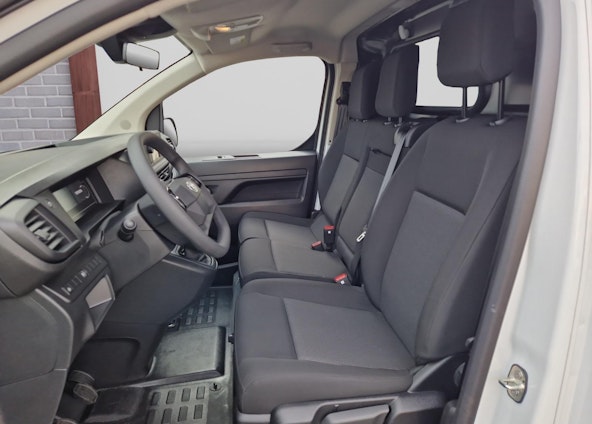 Vehicle image 7 Vehicle image 7