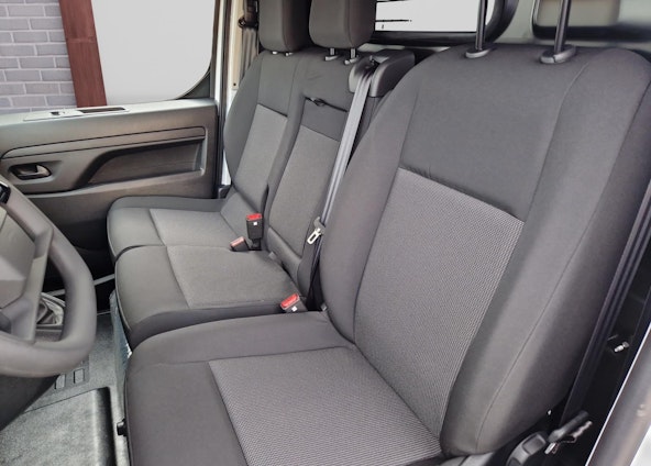 Vehicle image 9 Vehicle image 9