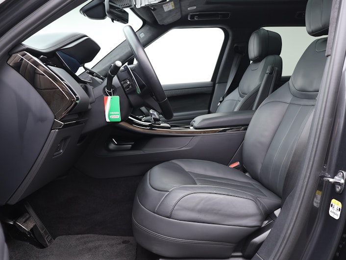 Vehicle image LAND ROVER RANGE ROVER SPORT