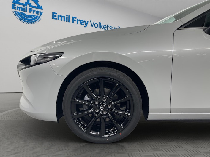 Vehicle image MAZDA 3