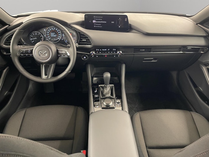 Vehicle image MAZDA 3