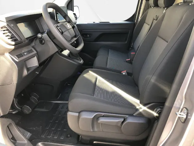Opel Vivaro cargo 2.0 D 144 S/S