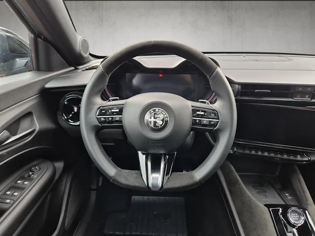 Alfa Romeo Junior 1.2 Ibrida Speciale