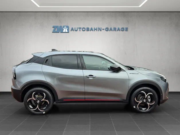 Alfa Romeo Junior 1.2 Ibrida Speciale