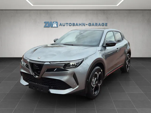 Alfa Romeo Junior 1.2 Ibrida Speciale