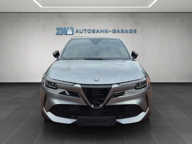 Alfa Romeo Junior 1.2 Ibrida Speciale