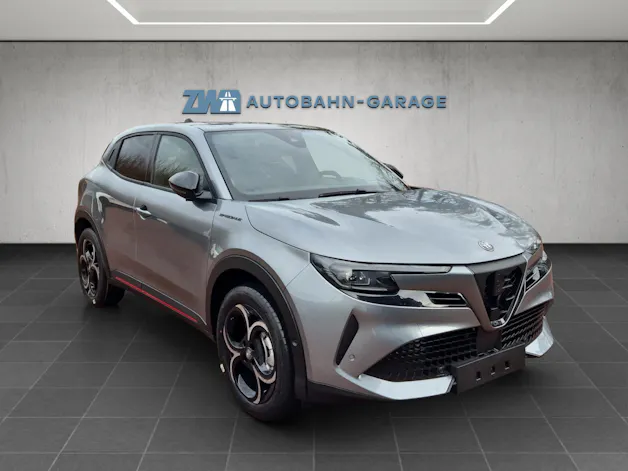 Alfa Romeo Junior 1.2 Ibrida Speciale