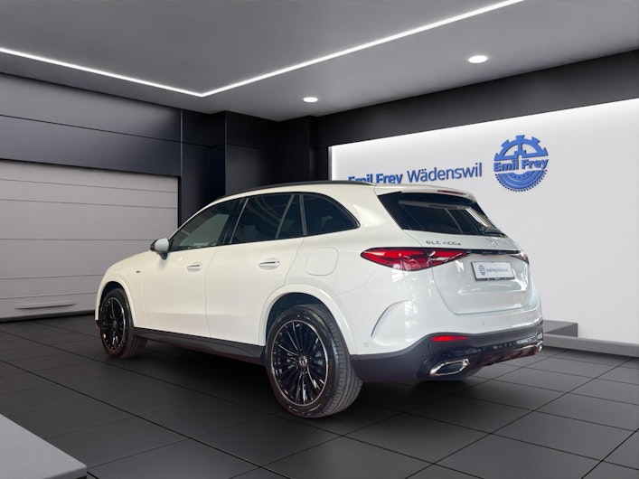 Vehicle image MERCEDES-BENZ GLC 400