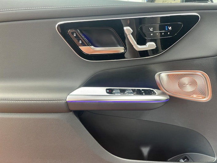 Vehicle image MERCEDES-BENZ GLC 400