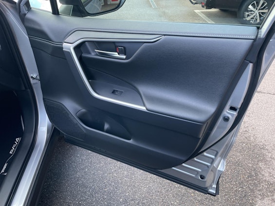 Vehicle image 15 Vehicle image 15