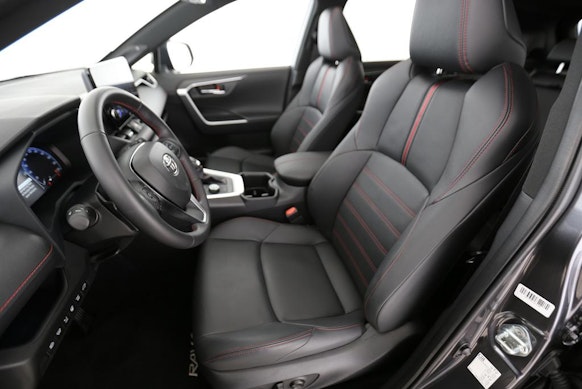TOYOTA RAV4 2.5 Plug-In-Hybrid Platinum 2