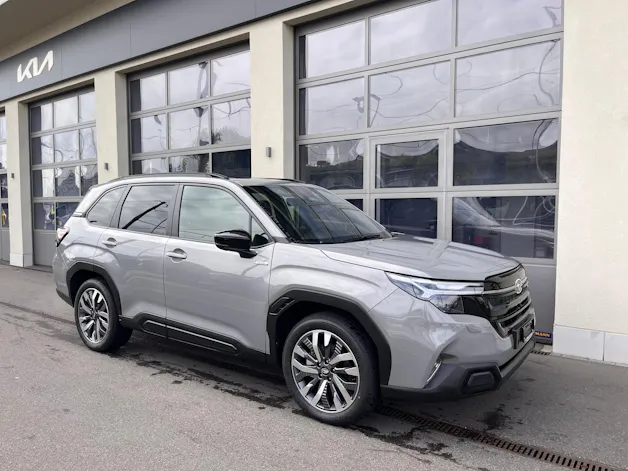 Subaru Forester Station 2.0i e-Boxer Luxury
