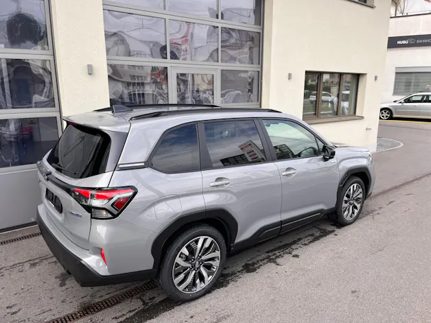 Subaru Forester Station 2.0i e-Boxer Luxury
