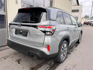 Subaru Forester Station 2.0i e-Boxer Luxury