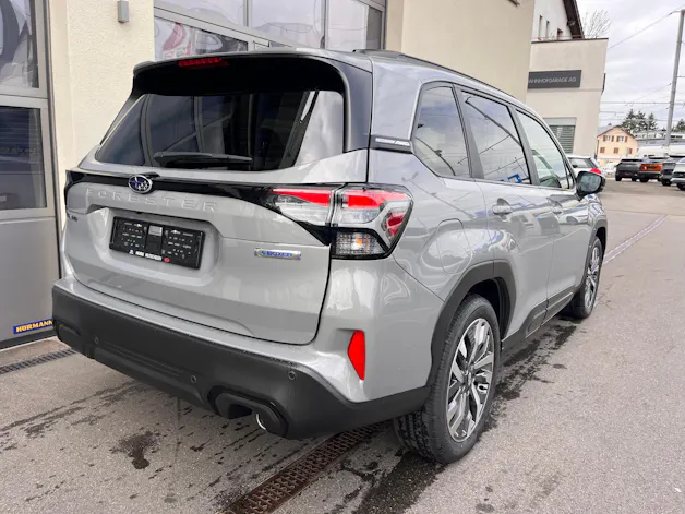 Subaru Forester Station 2.0i e-Boxer Luxury