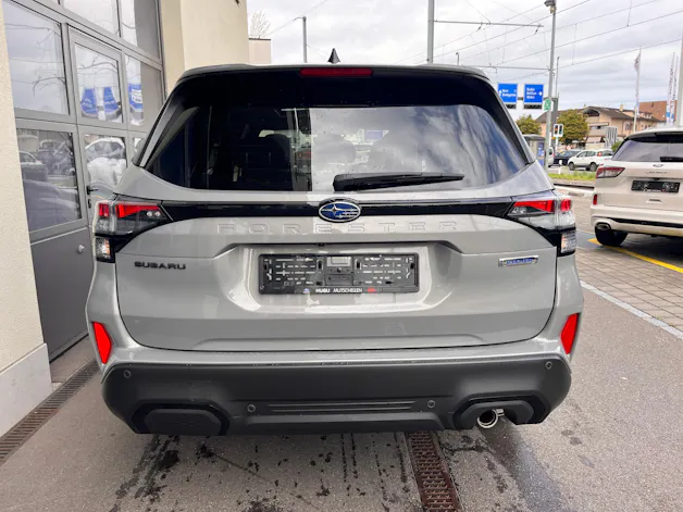 Subaru Forester Station 2.0i e-Boxer Luxury