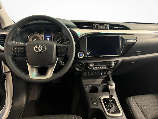 Toyota Hilux Double Cab.-Pick-up 2.4 D-4D 150 Style