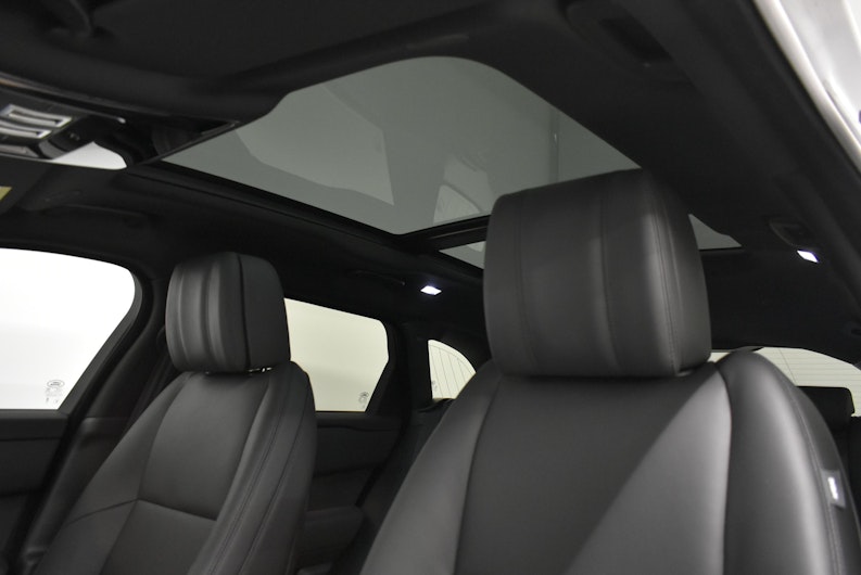 Vehicle image LAND ROVER RANGE ROVER VELAR