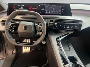 Peugeot 5008 e-GT