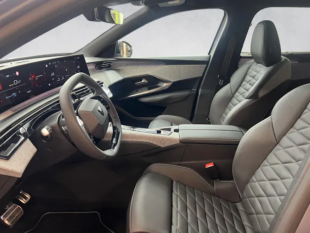 Peugeot 5008 e-GT