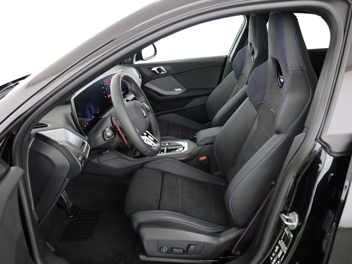 Vehicle image BMW 2 SERIES