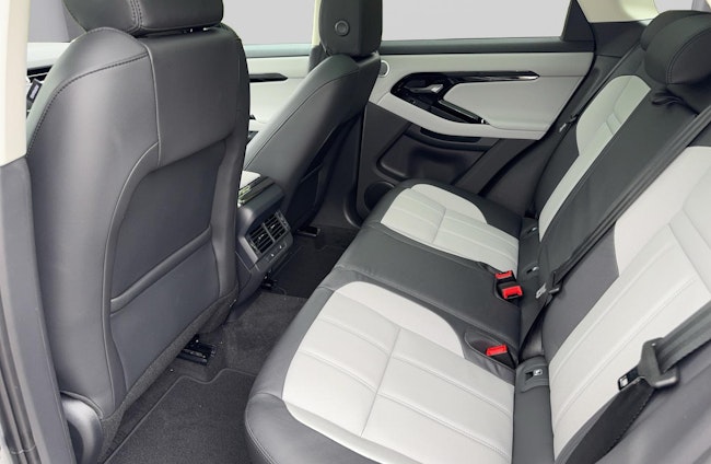 Vehicle image 10 Vehicle image 10