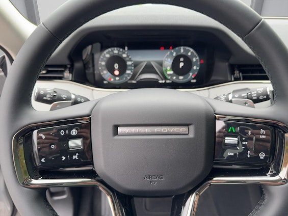 Vehicle image 8 Vehicle image 8