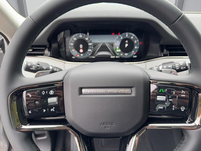 Vehicle image LAND ROVER RANGE ROVER EVOQUE