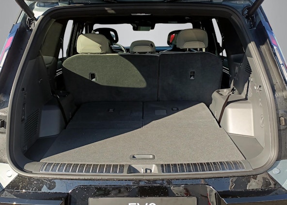 Vehicle image 12 Vehicle image 12