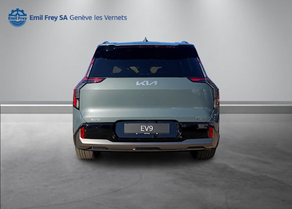 Vehicle image 9 Vehicle image 9