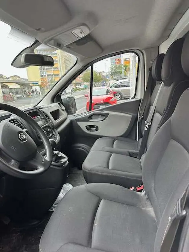 Renault Trafic fourg. 2.9 t L2 H1 1.6 dCi 120 TwinTurbo Business