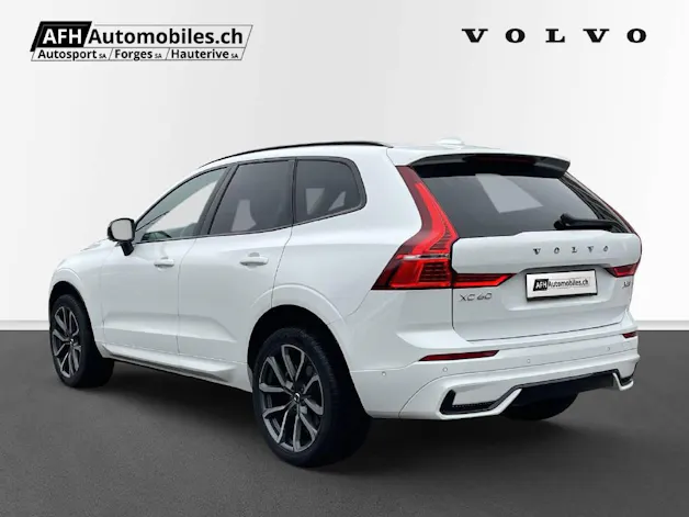 Volvo XC60 2.0 B5 MH Ultimate Dark AWD