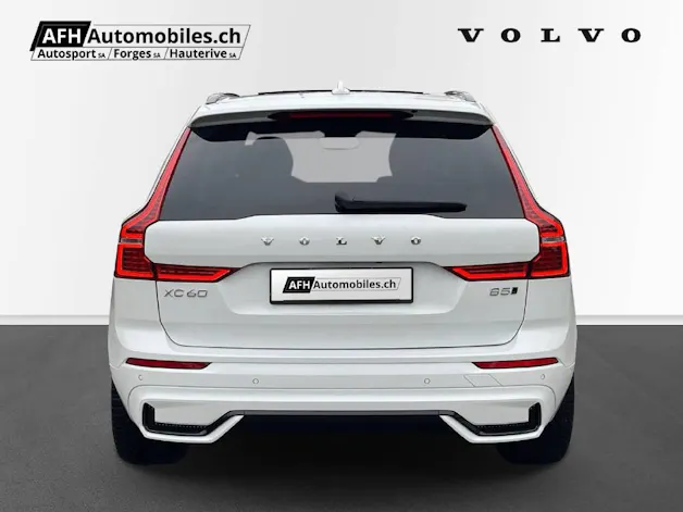 Volvo XC60 2.0 B5 MH Ultimate Dark AWD