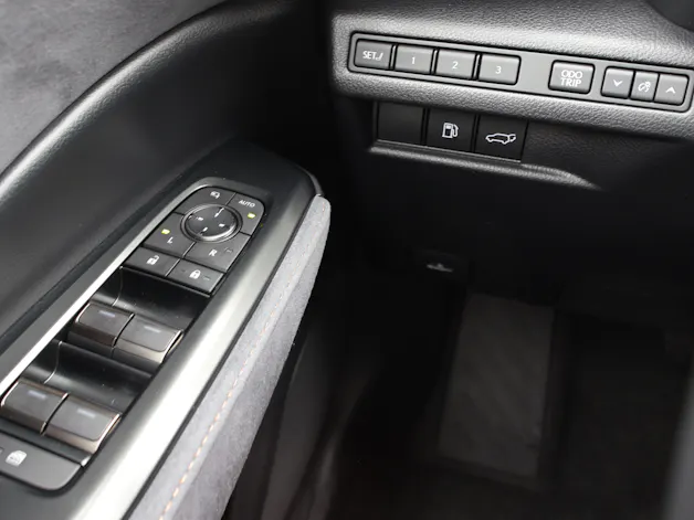 Lexus LBX 1.5 Hybrid Cool ab 0.9% Leasing