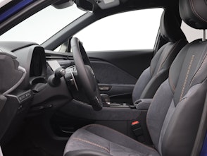 Vehicle image LEXUS LBX 1.5 Hybrid Cool ab 0.9% Leasing