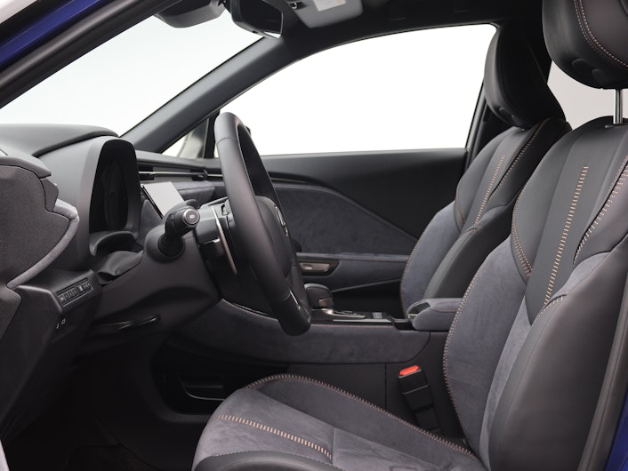 Vehicle image LEXUS LBX