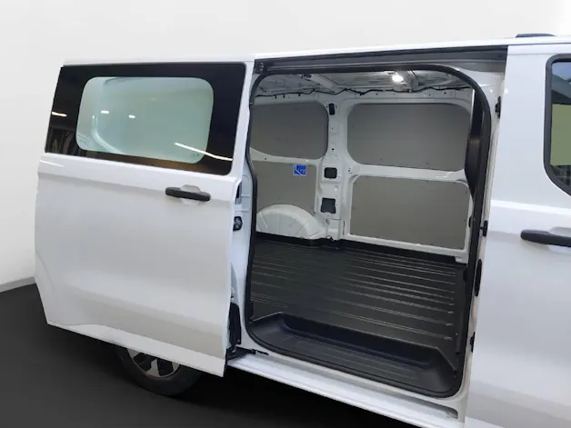 Ford Transit C Van 320 L1 2.5 Duratec 233 Trend PHEV