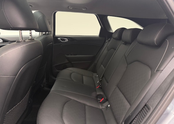 Vehicle image 7 Vehicle image 7