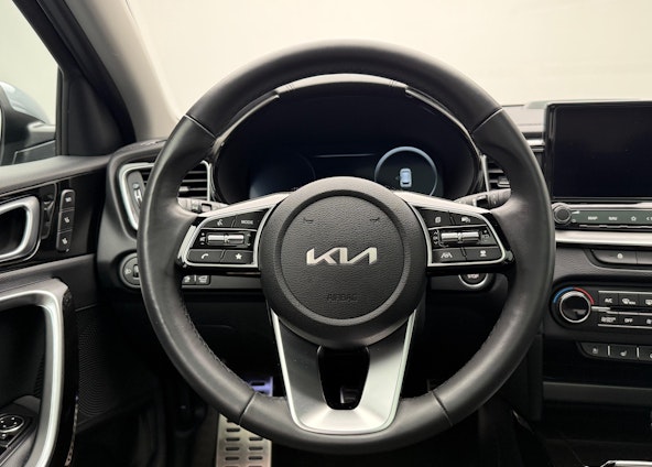 Vehicle image 8 Vehicle image 8