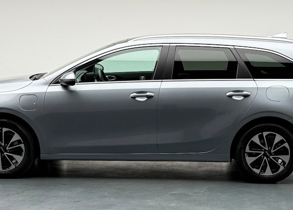 Vehicle image 4 Vehicle image 4