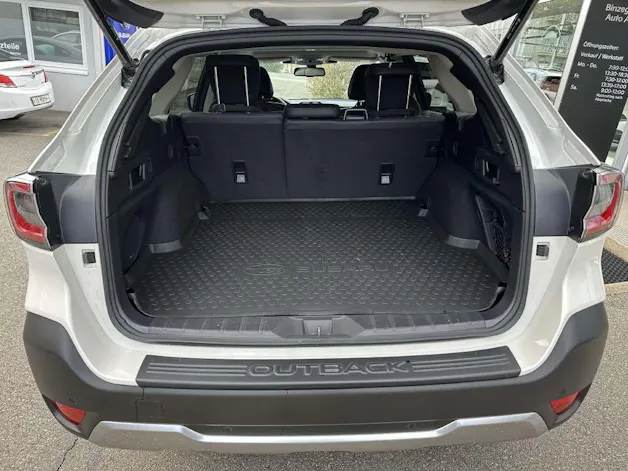 Subaru Outback 2.5i Luxury