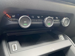 Vehicle image CITROEN e-C4 You+