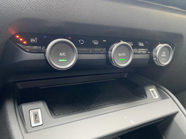 Vehicle image CITROEN C4