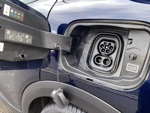 Vehicle image CITROEN e-C4 You+