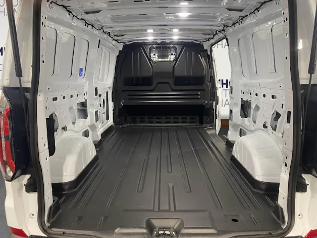 Ford E-Transit Custom Van 320 L2 Trend 218 PS Trend
