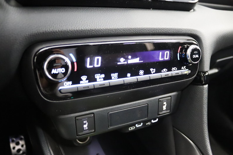 Vehicle image TOYOTA YARIS