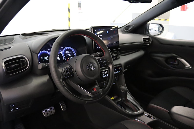 Vehicle image TOYOTA YARIS